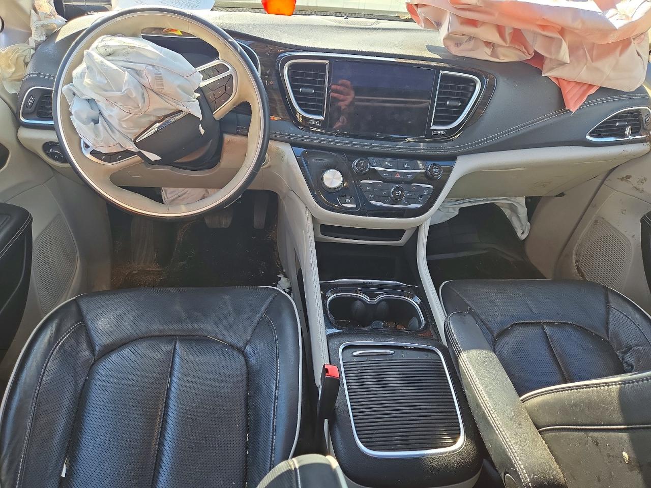 Chrysler Pacifica Limited