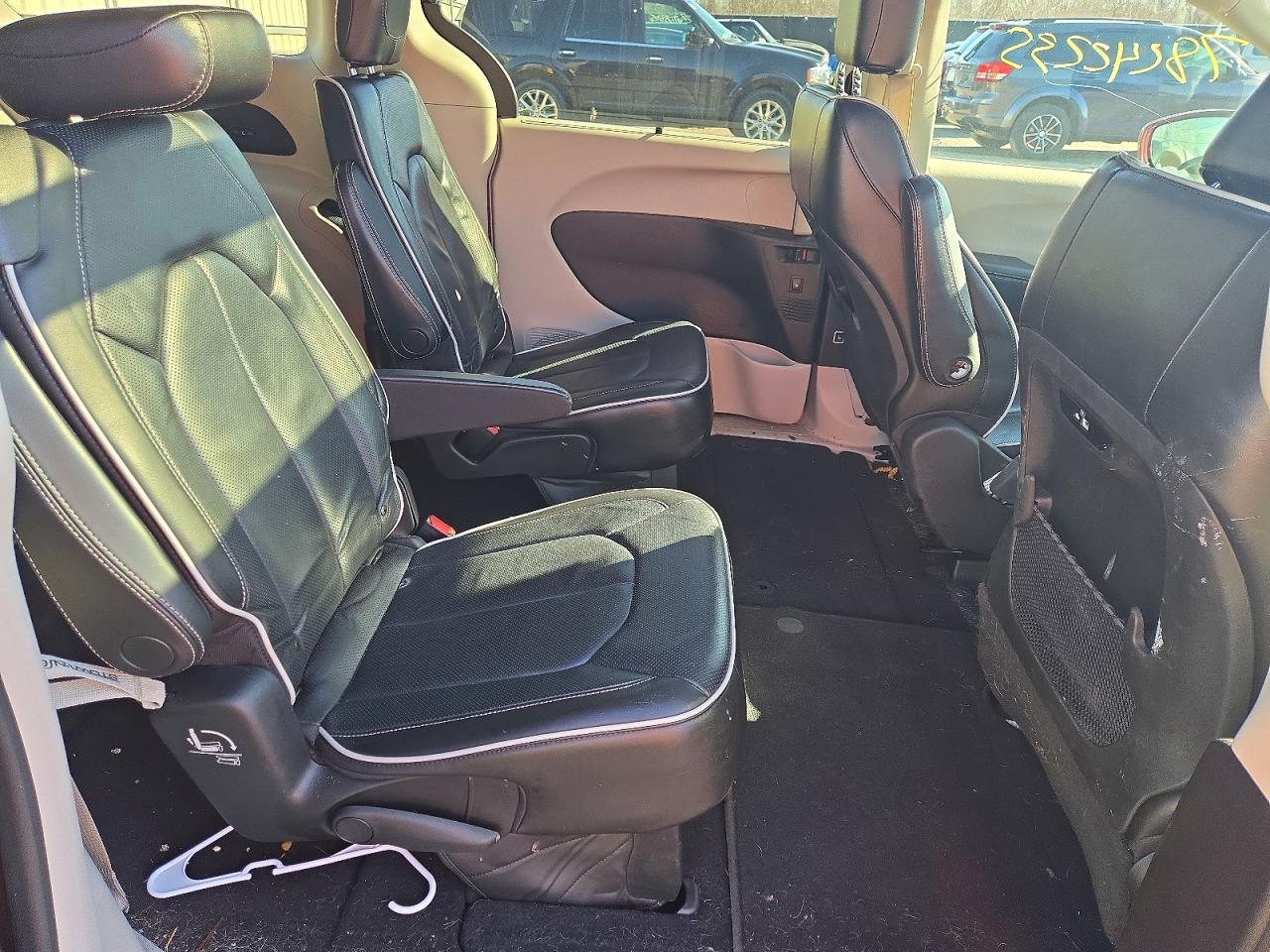 Chrysler Pacifica Limited