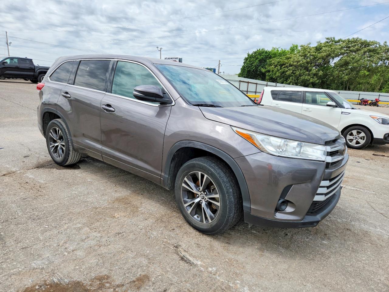 Toyota Highlander Le