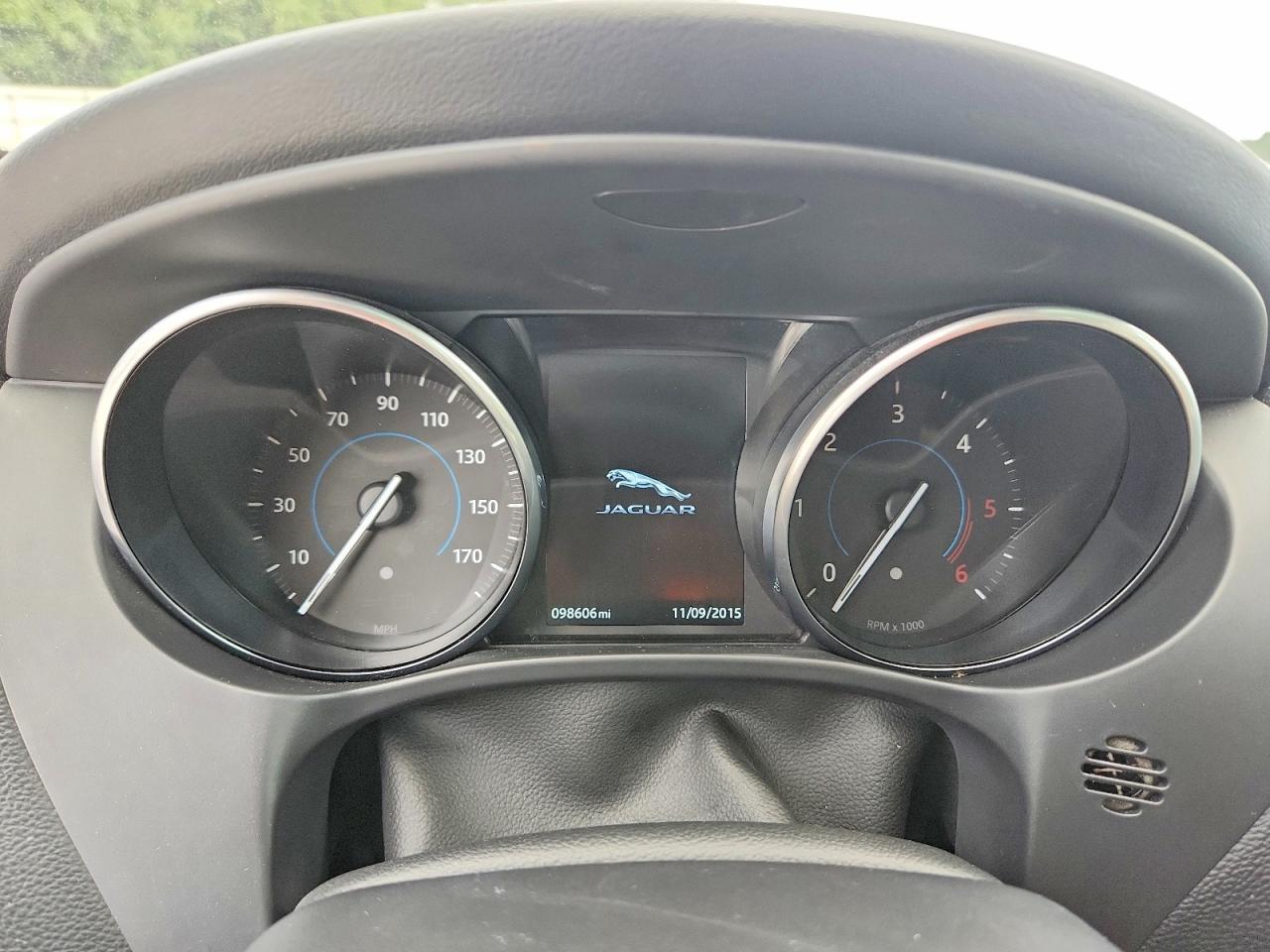 Jaguar F-PACE Premium