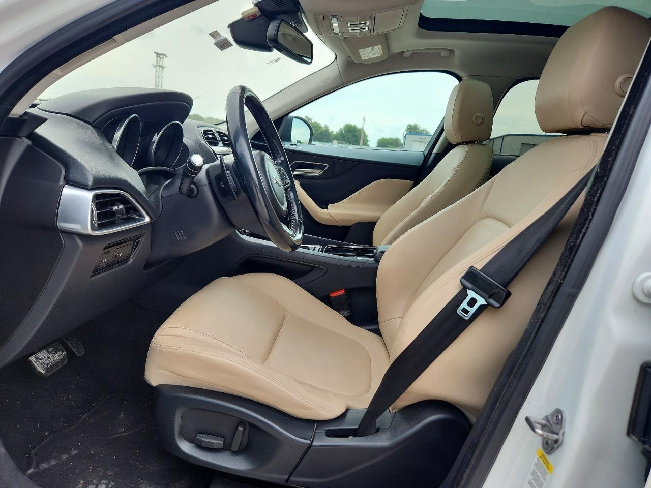 Jaguar F-PACE Premium