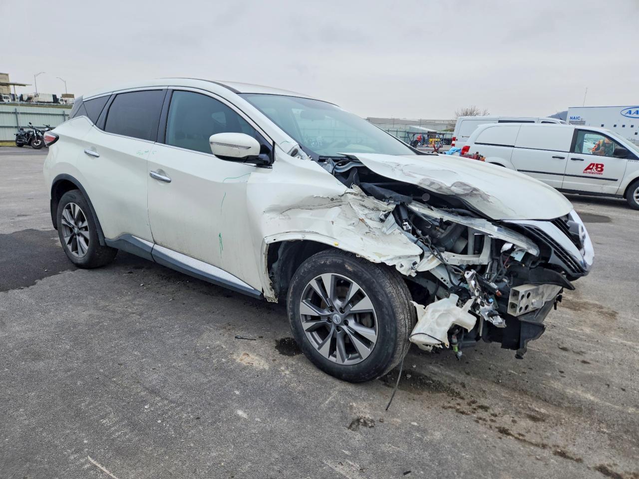 Nissan Murano S