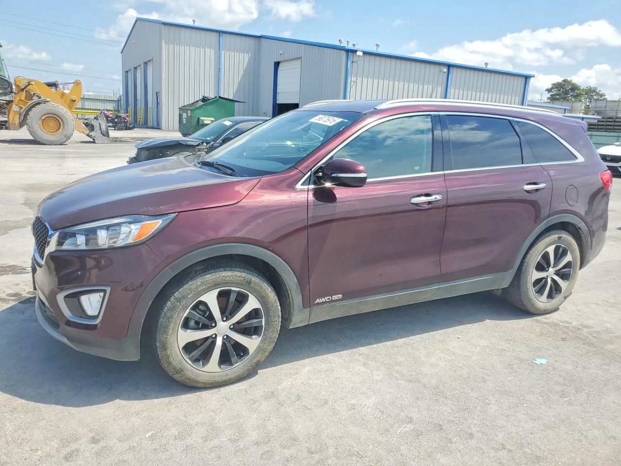Salvage Kia Sorento Image