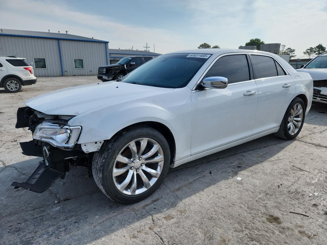 Salvage Chrysler 300 Image