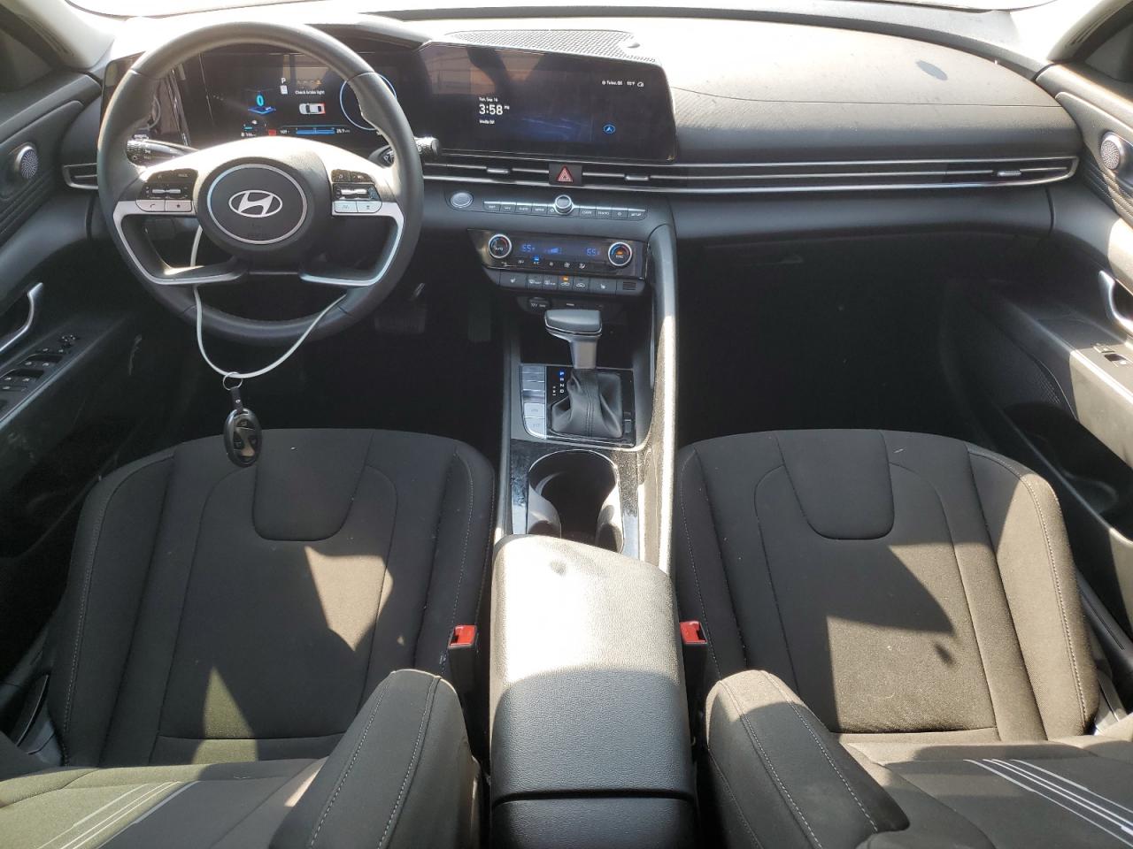 Hyundai ELANTRA Sel Convenience