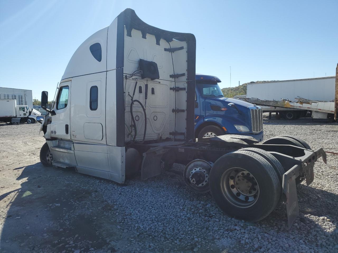 Freightliner Cascadia 126