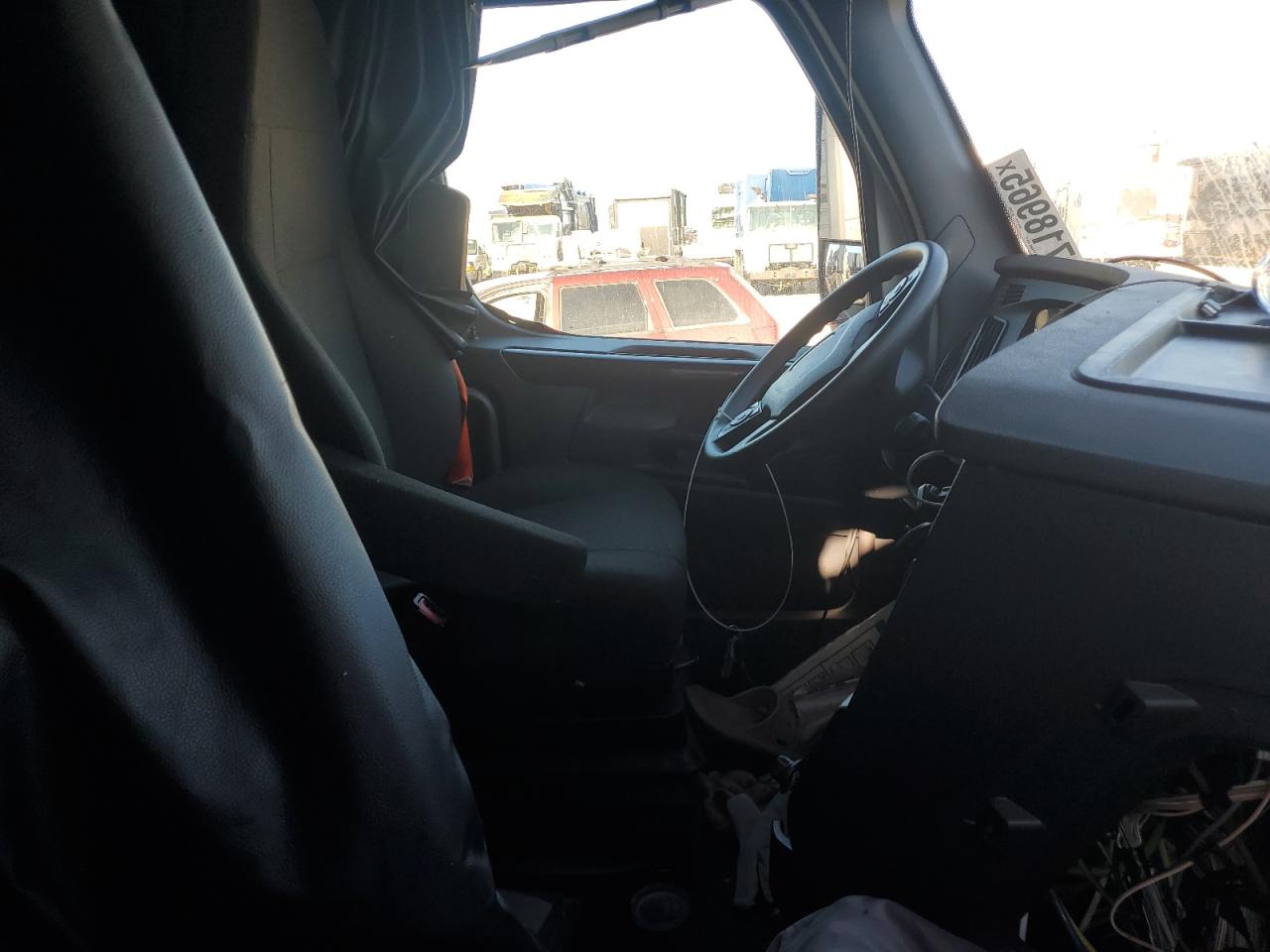 Freightliner Cascadia 126