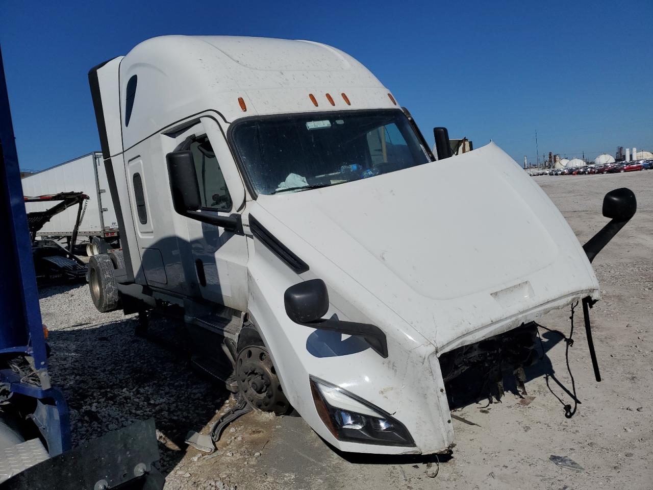 Salvage Freightliner Cascadia 126 Image