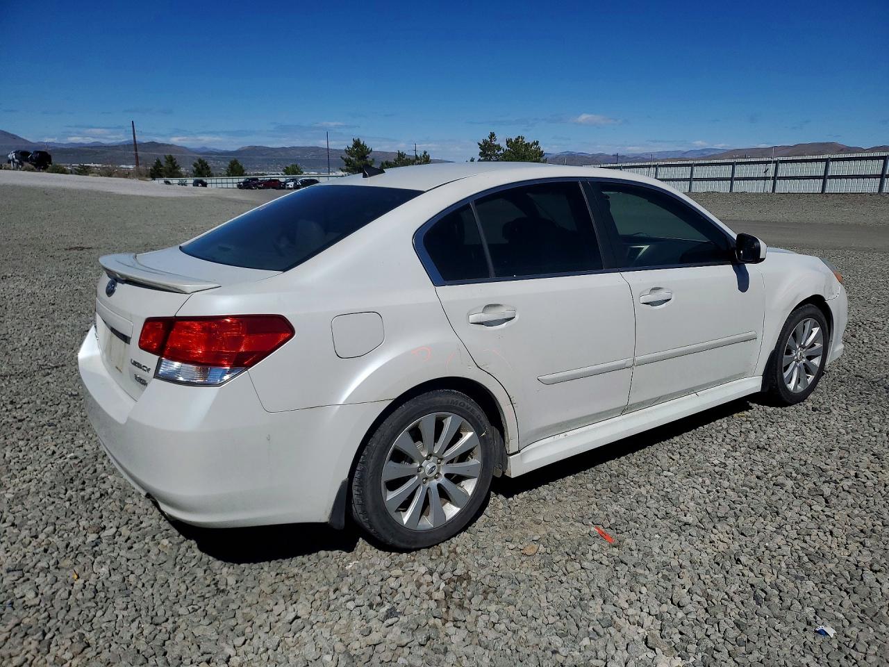 Subaru Legacy 3.6r Limited