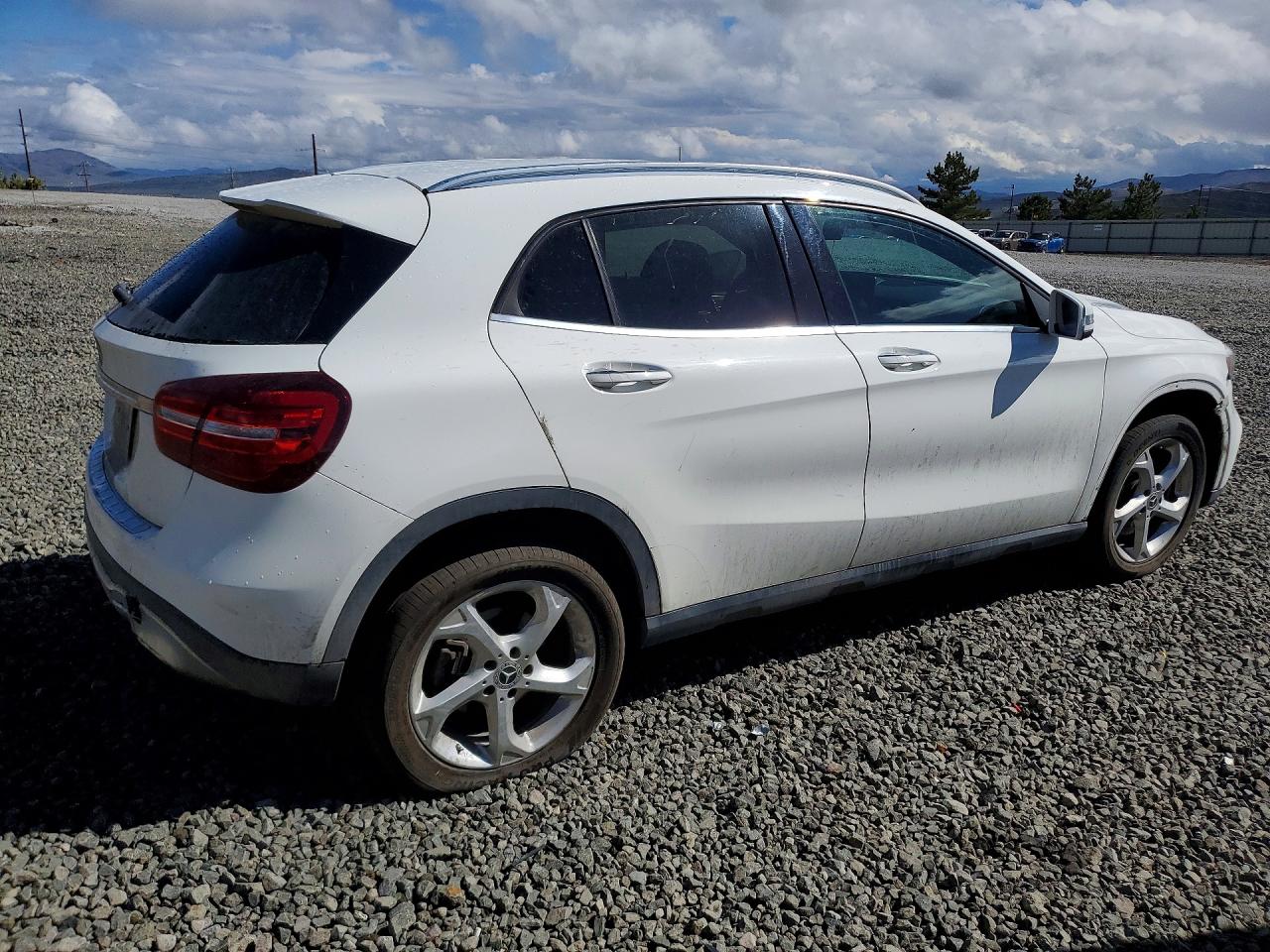 Mercedes-Benz GLA 250