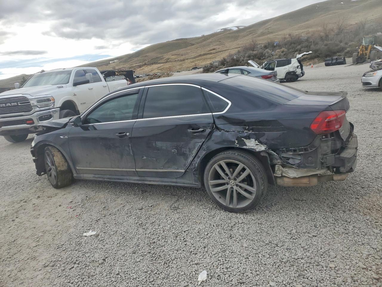 Volkswagen Passat R-line