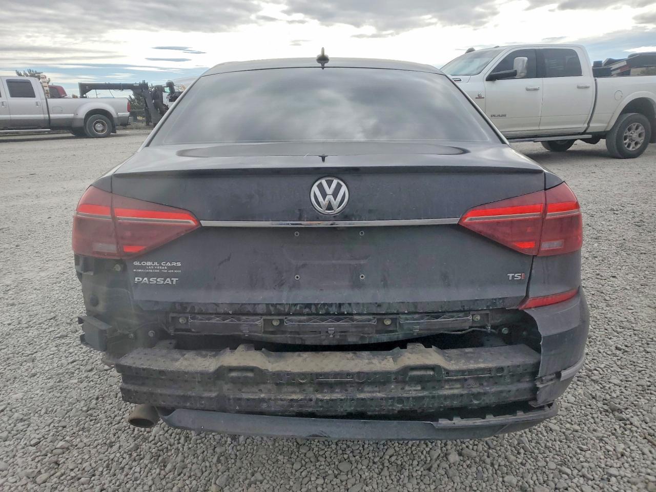 Volkswagen Passat R-line