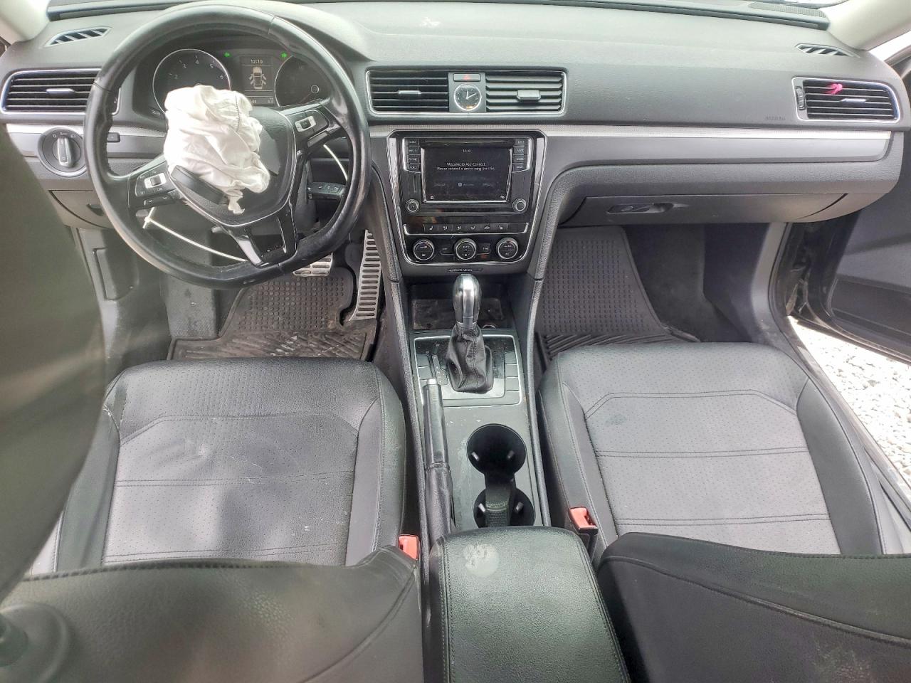 Volkswagen Passat R-line