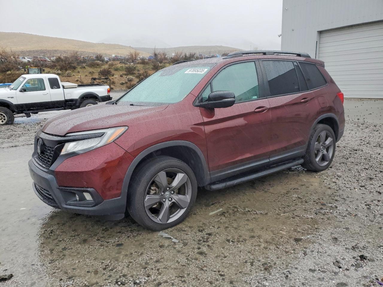 Salvage Honda Passport Image