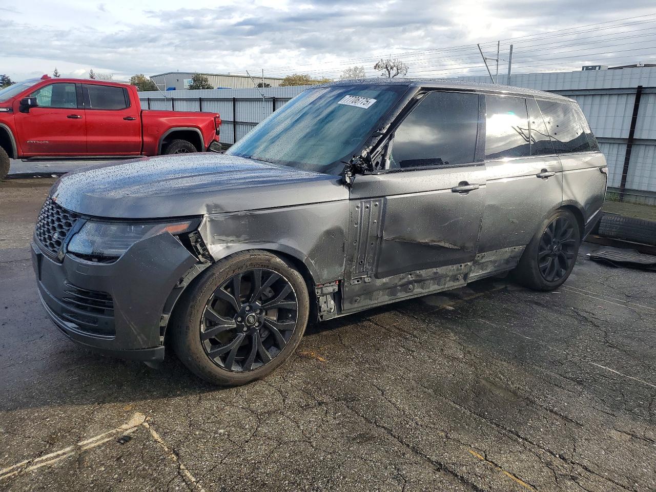 Salvage Land Rover Range Rover Image