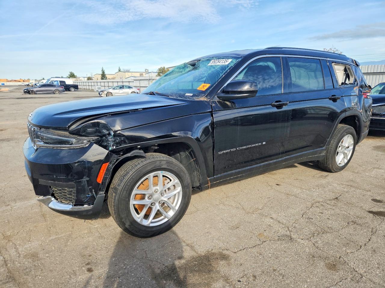 Salvage Jeep Grand Cherokee Image