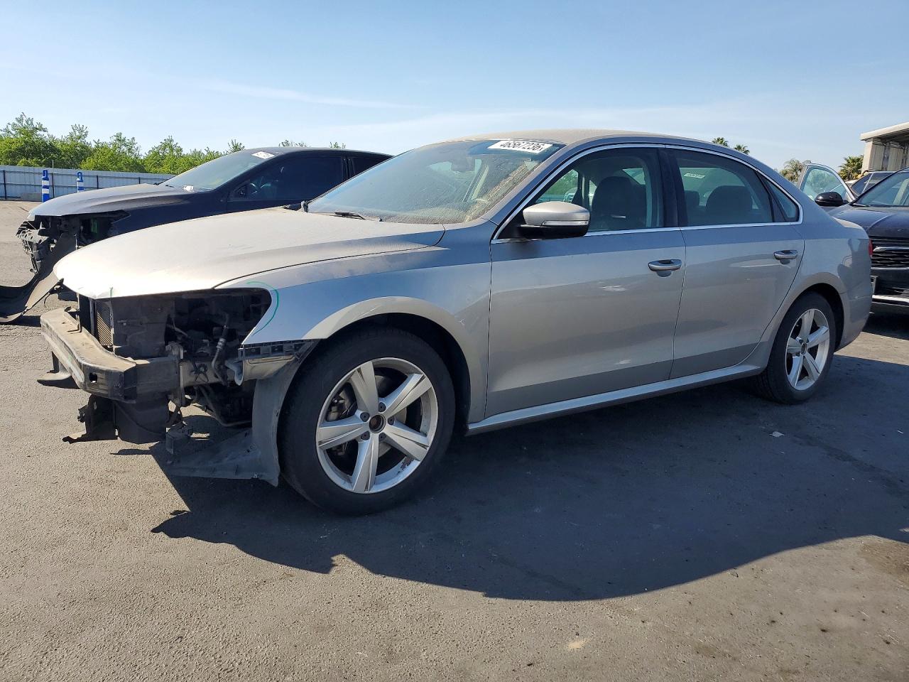 Salvage Volkswagen Passat Image