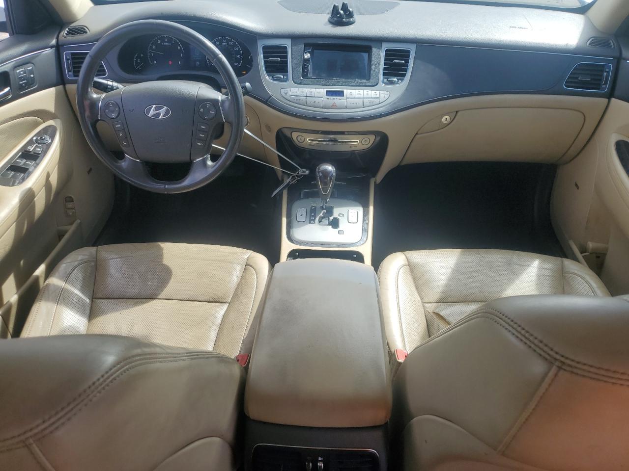 Hyundai Genesis 3.8l