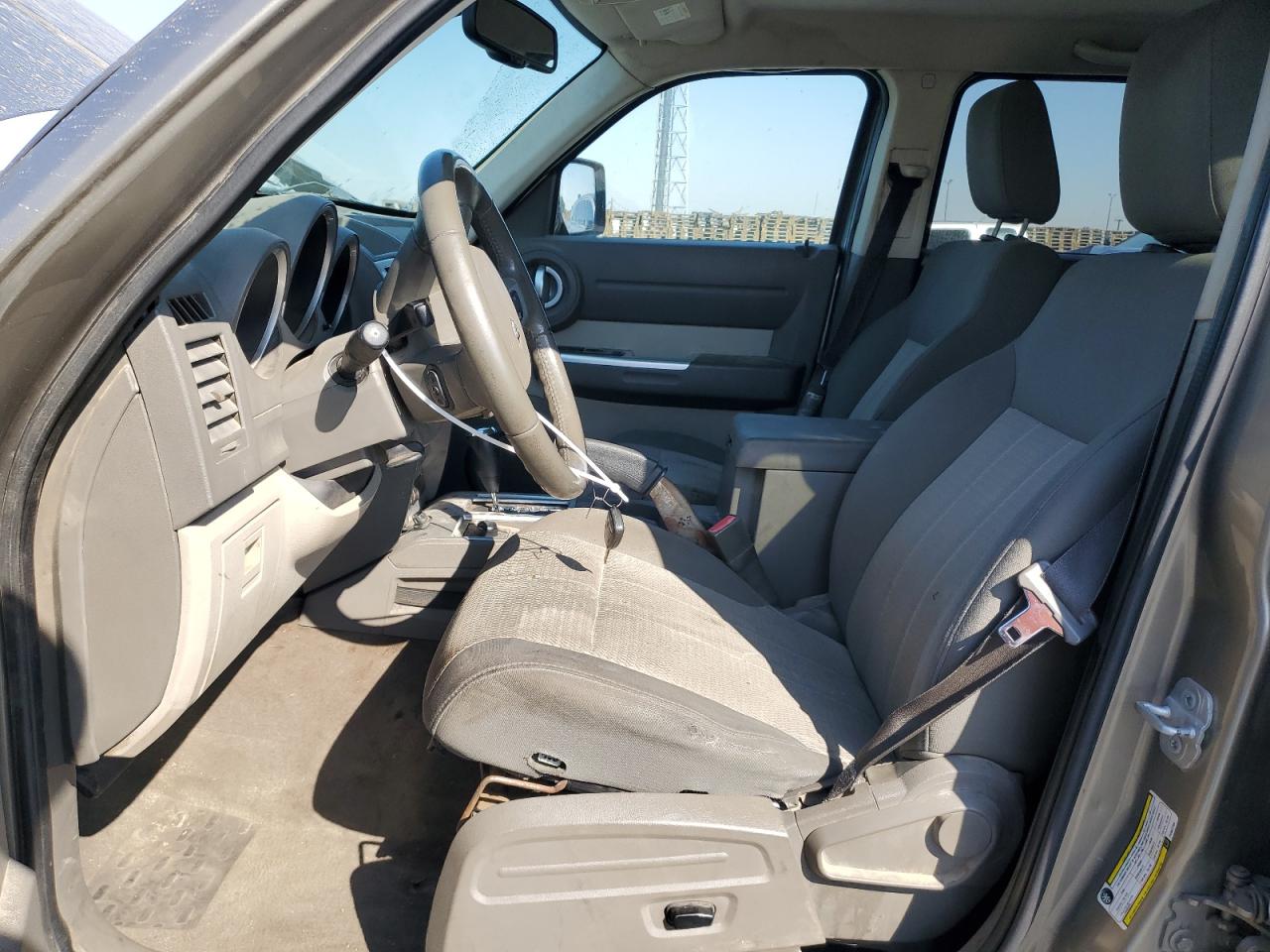 Dodge Nitro Slt