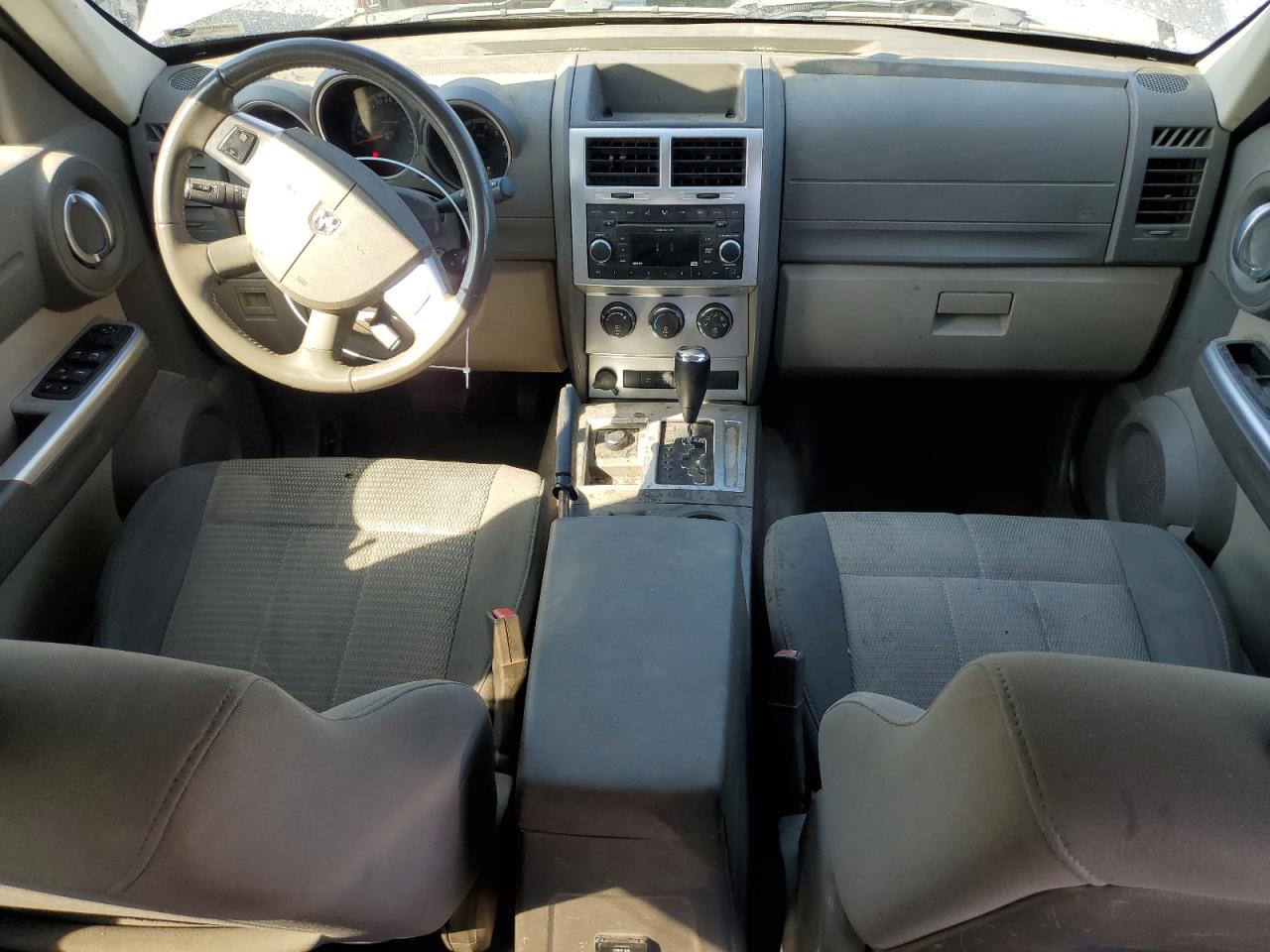 Dodge Nitro Slt