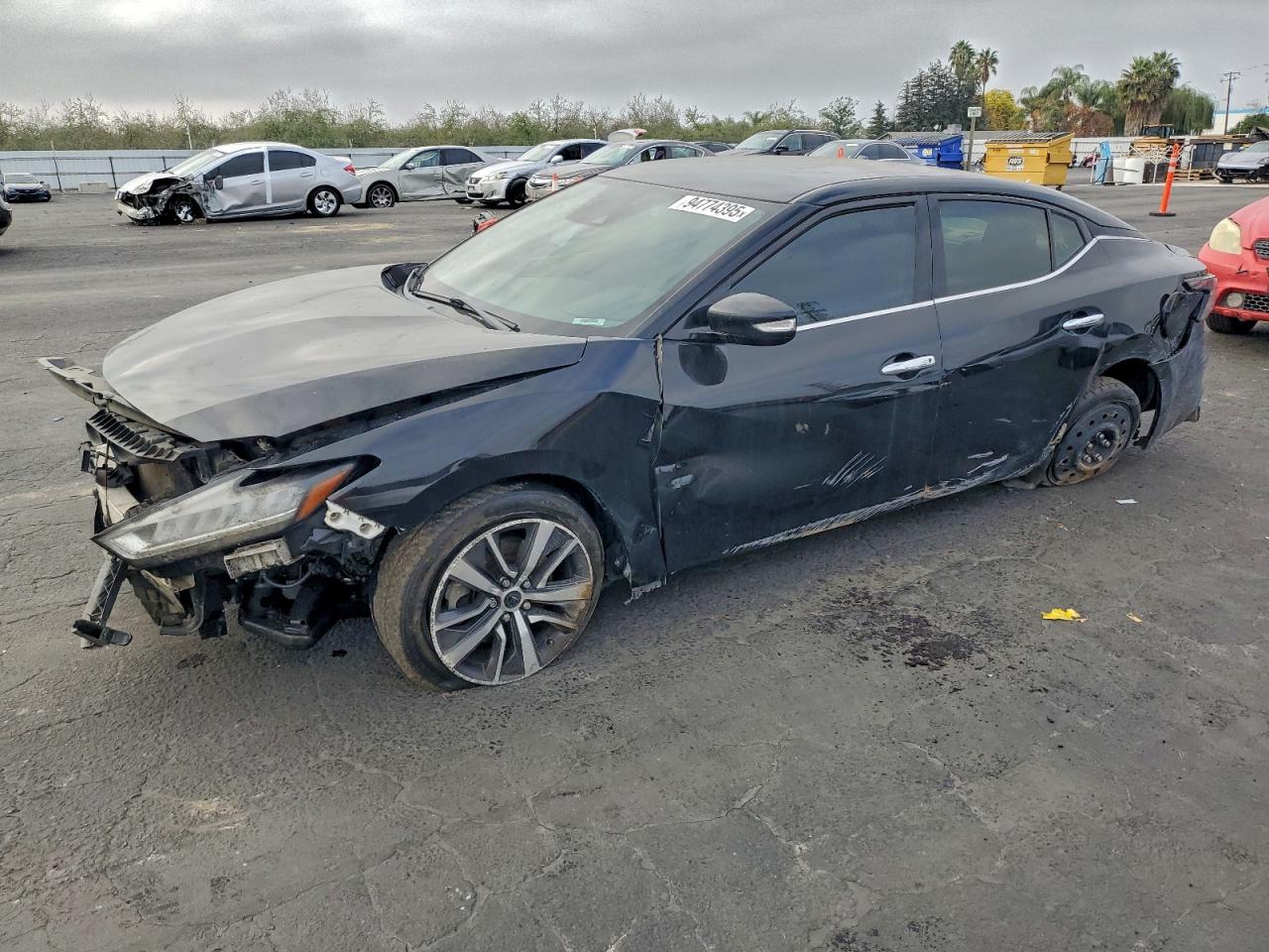 Salvage Nissan Maxima Image