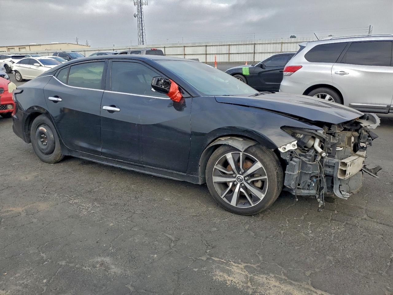Nissan Maxima Sv