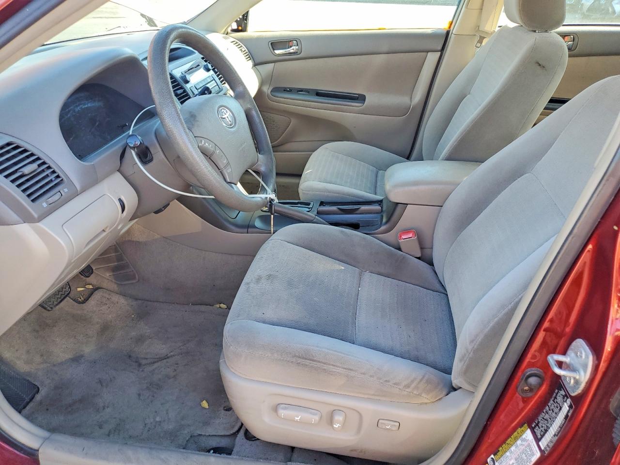 Toyota Camry Le