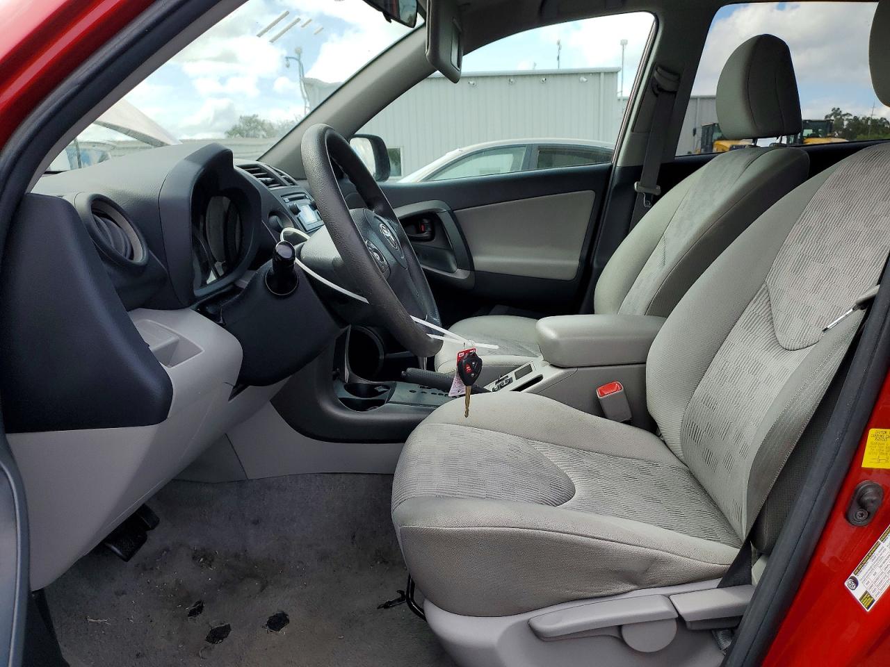 Toyota RAV4 Base
