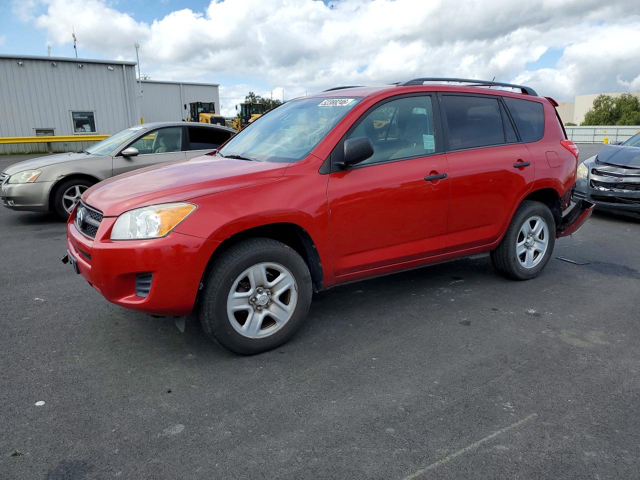 Salvage Toyota RAV4 Image