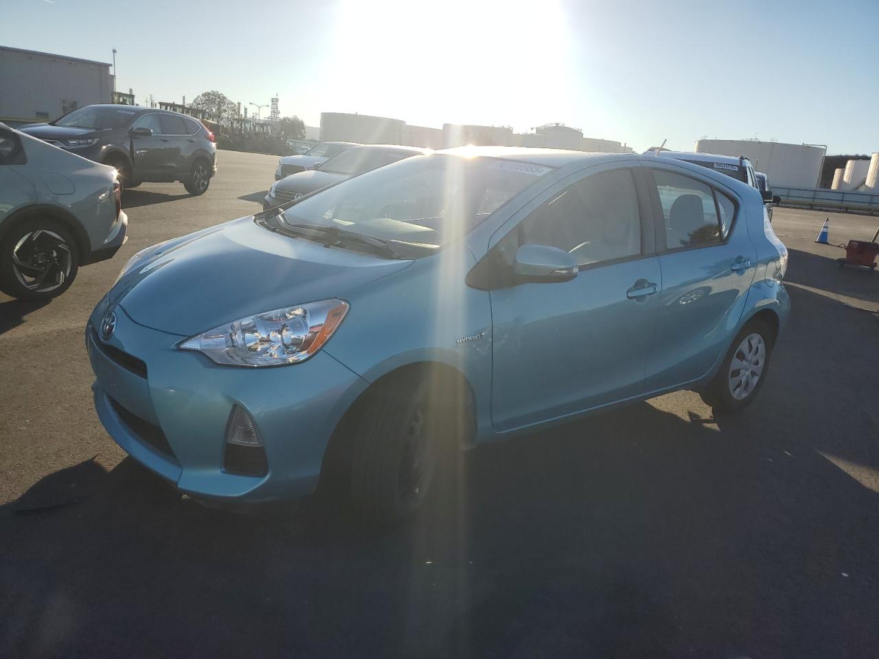Salvage Toyota Prius Image