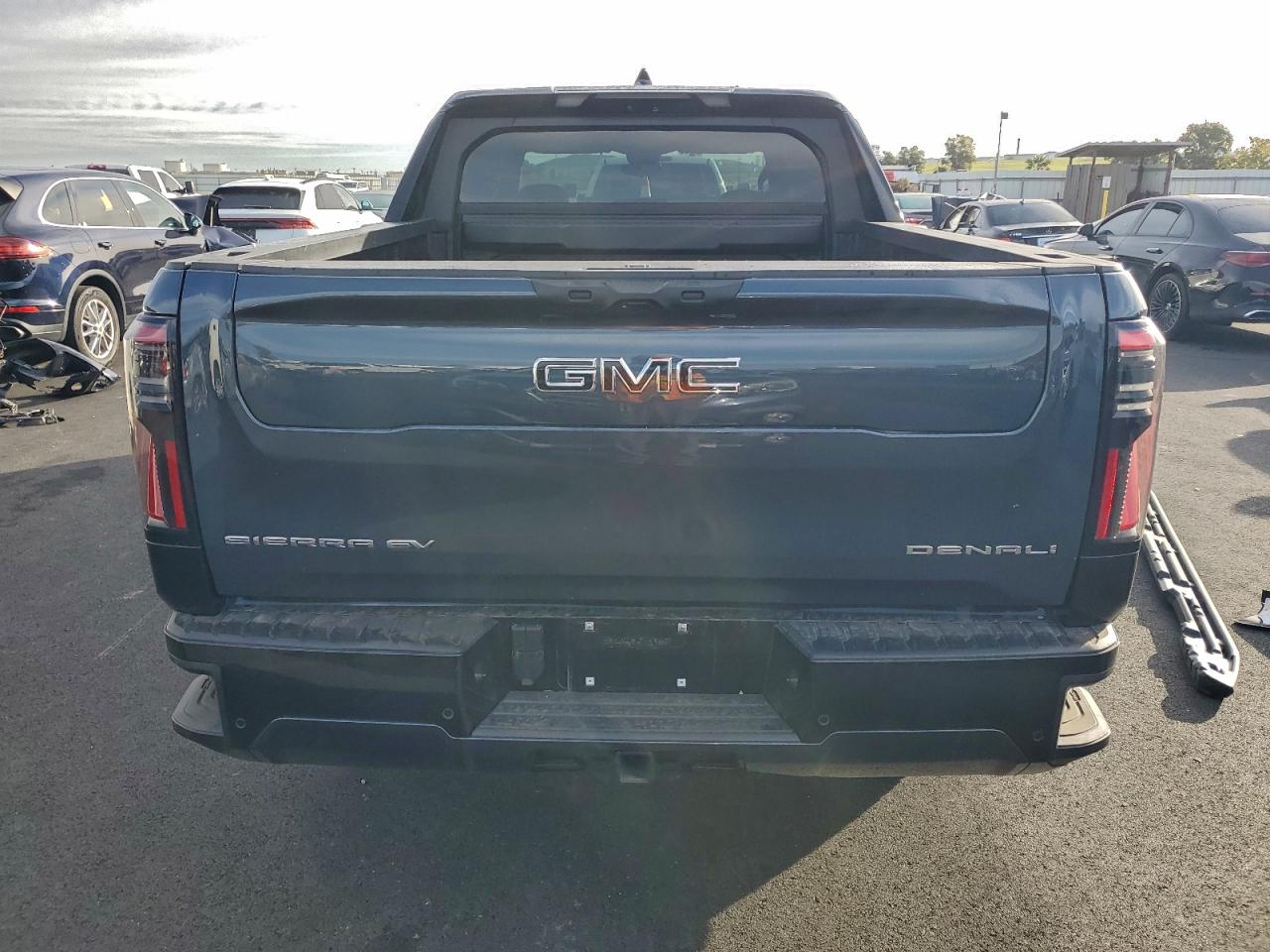GMC Sierra Denali