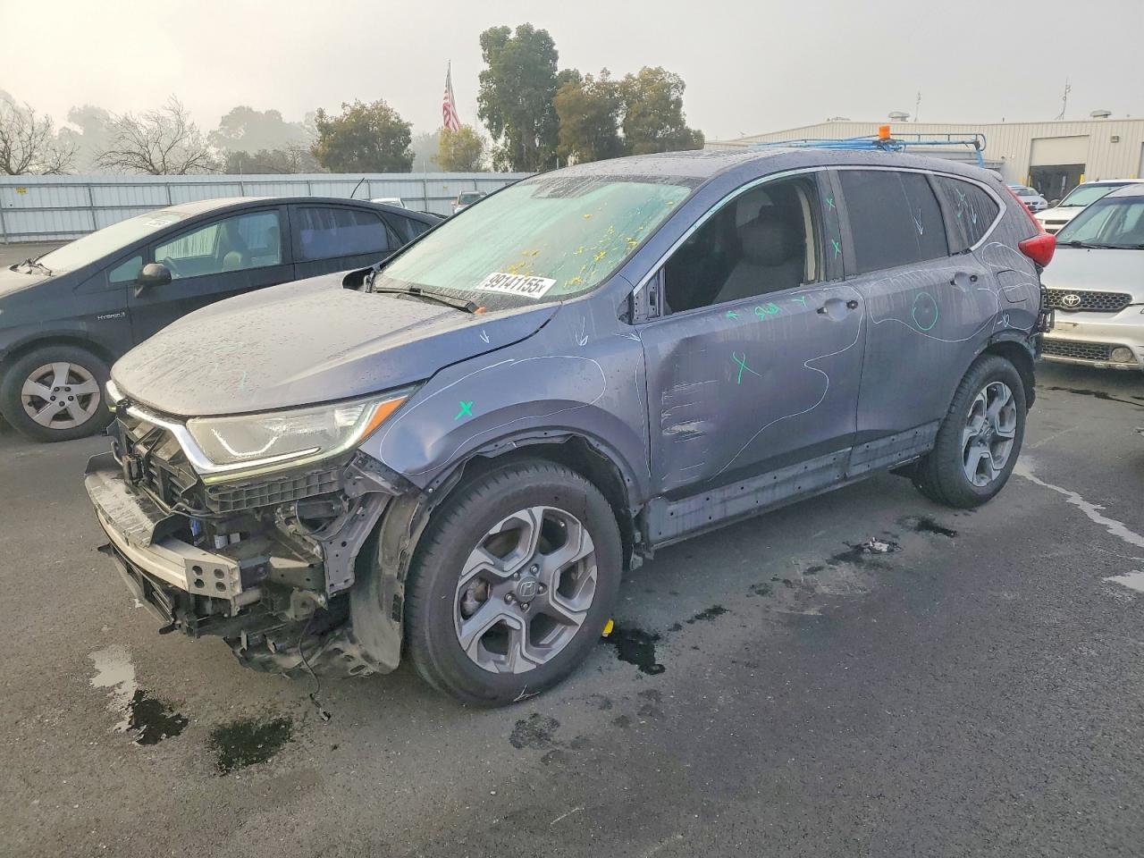 Salvage Honda Crv Image