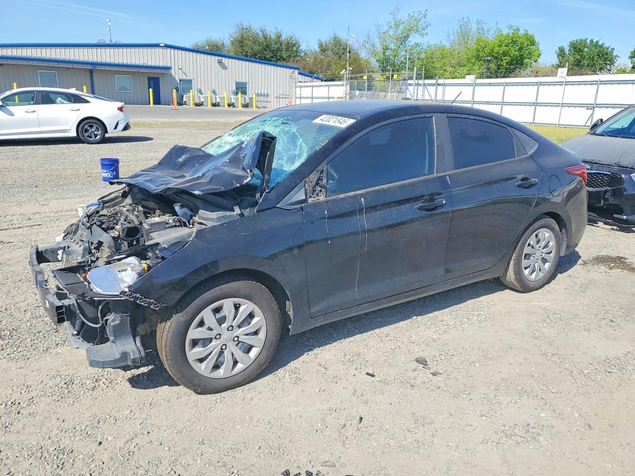 Salvage Hyundai ACCENT Image