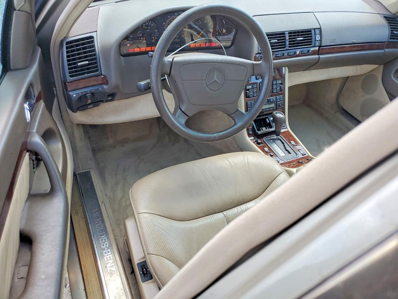 Mercedes-Benz S-Class 500