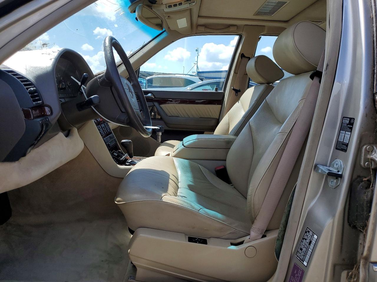 Mercedes-Benz S-Class 500