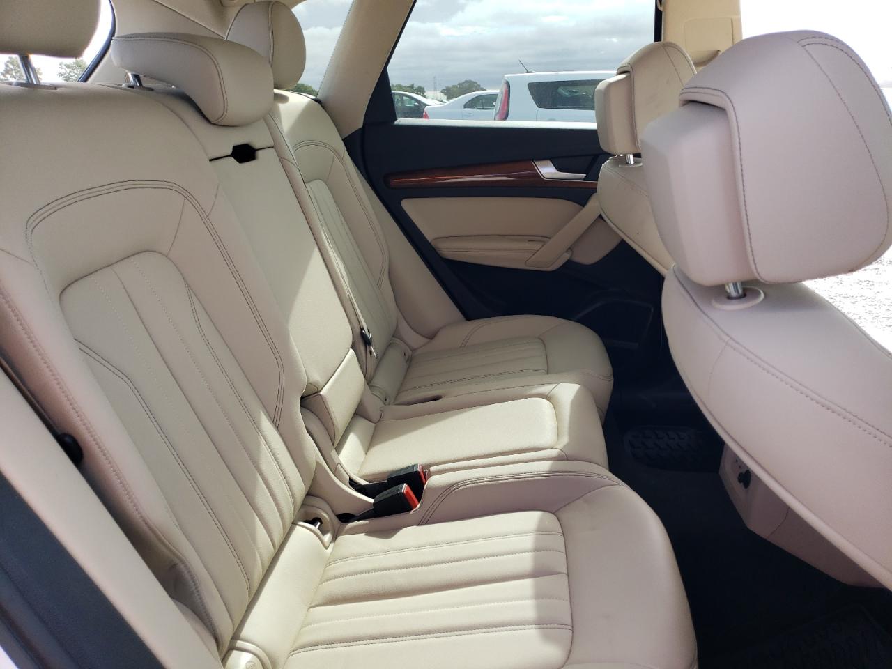 Audi Q5 Premium Plus 45