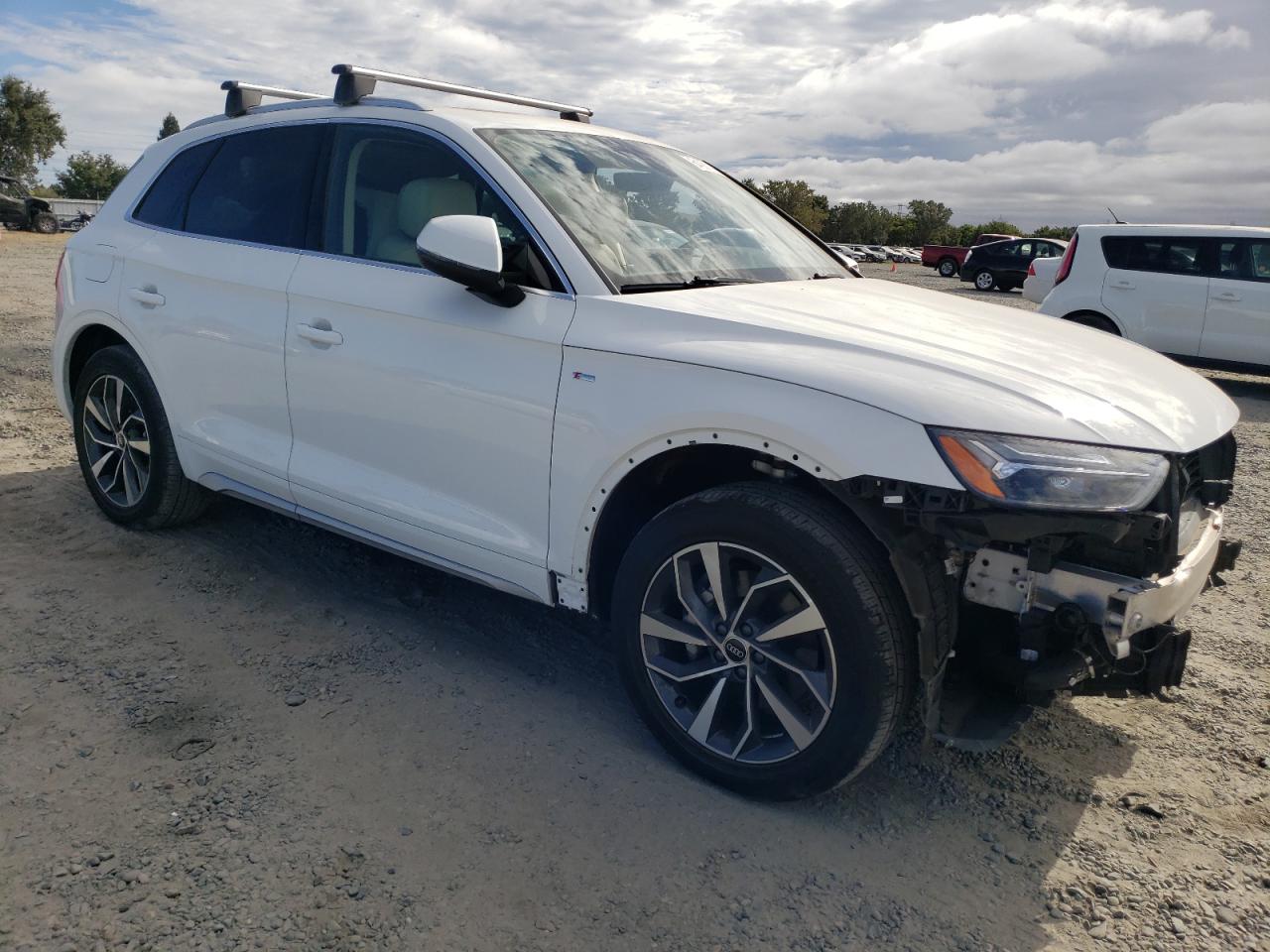 Audi Q5 Premium Plus 45