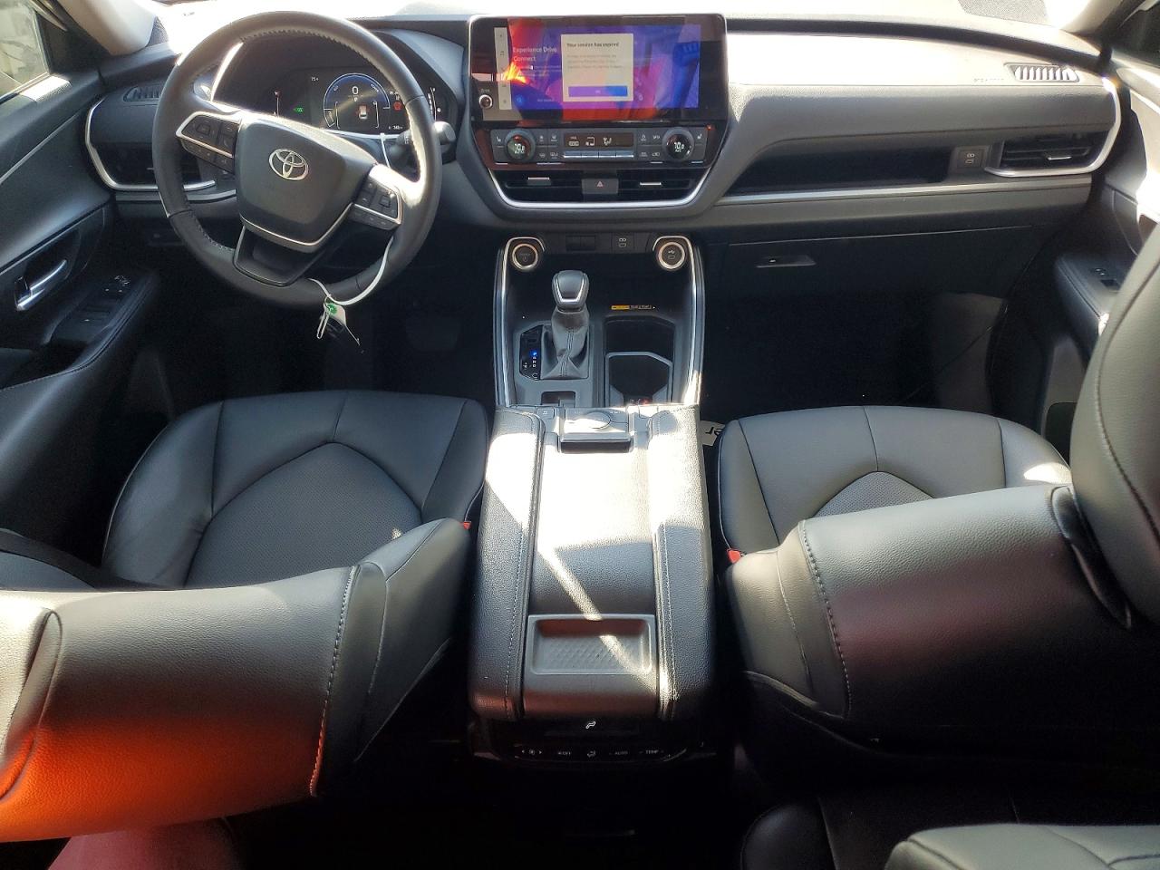 Toyota Grand High Xle