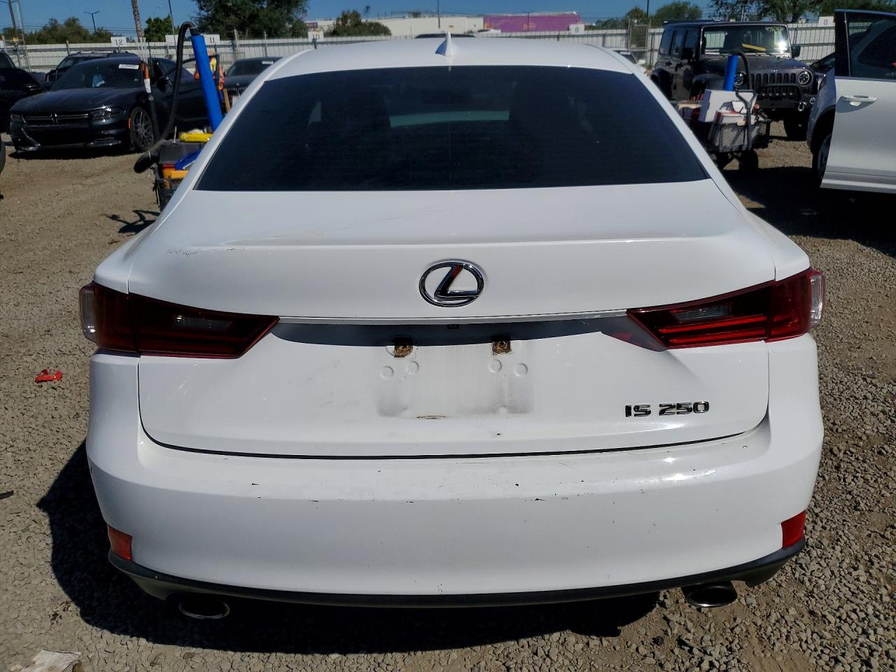 Lexus Is Base
