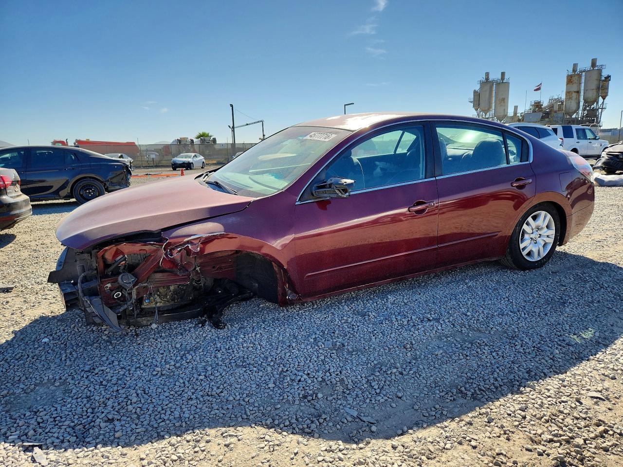 Salvage Nissan Altima Image