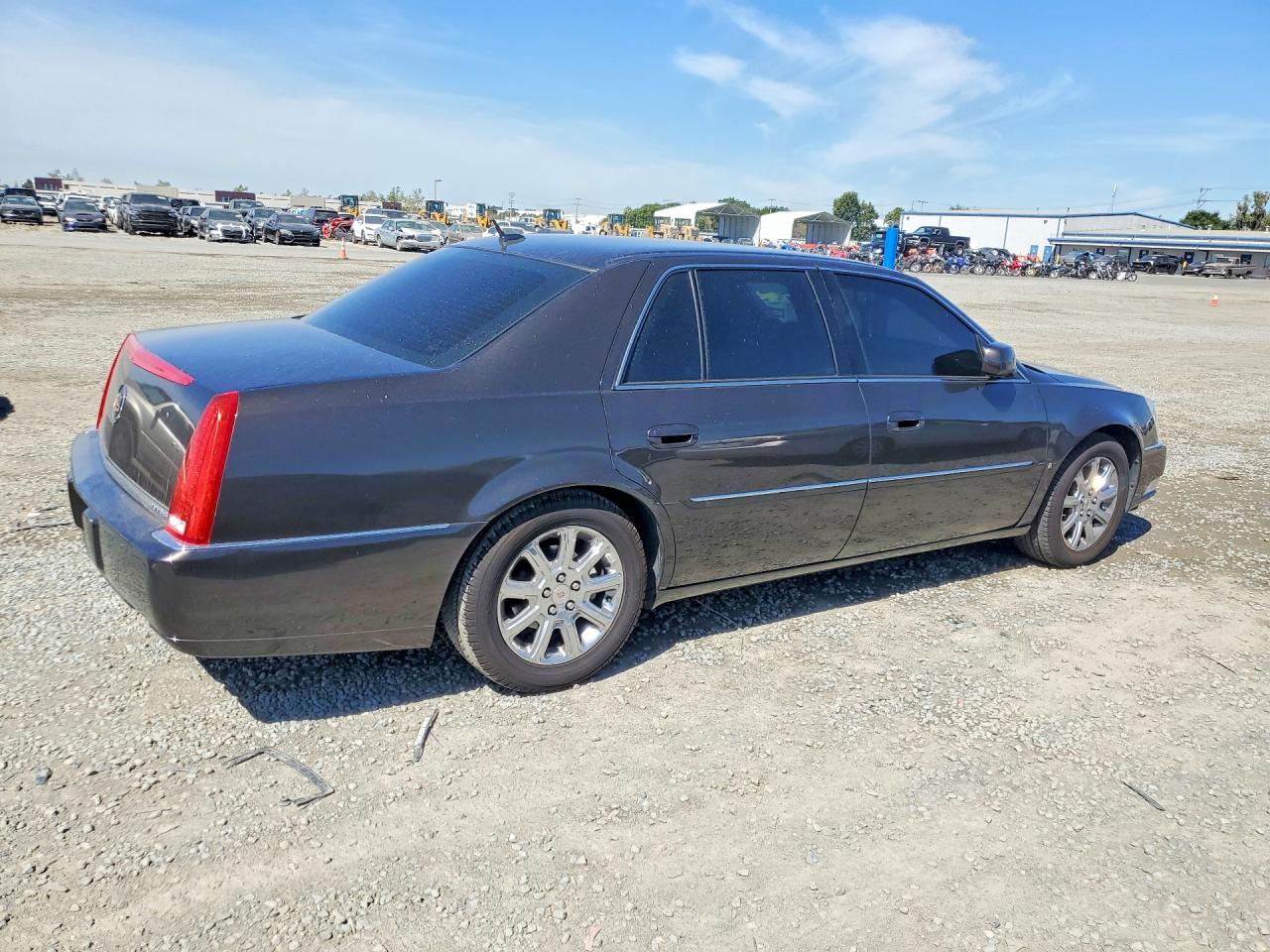 Cadillac DTS
