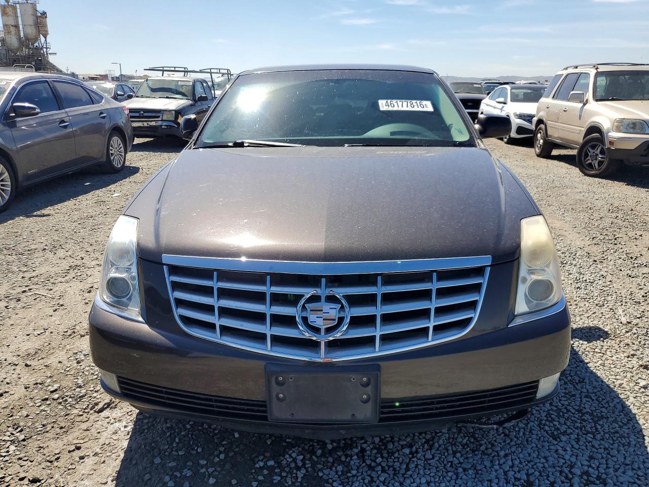 Cadillac DTS