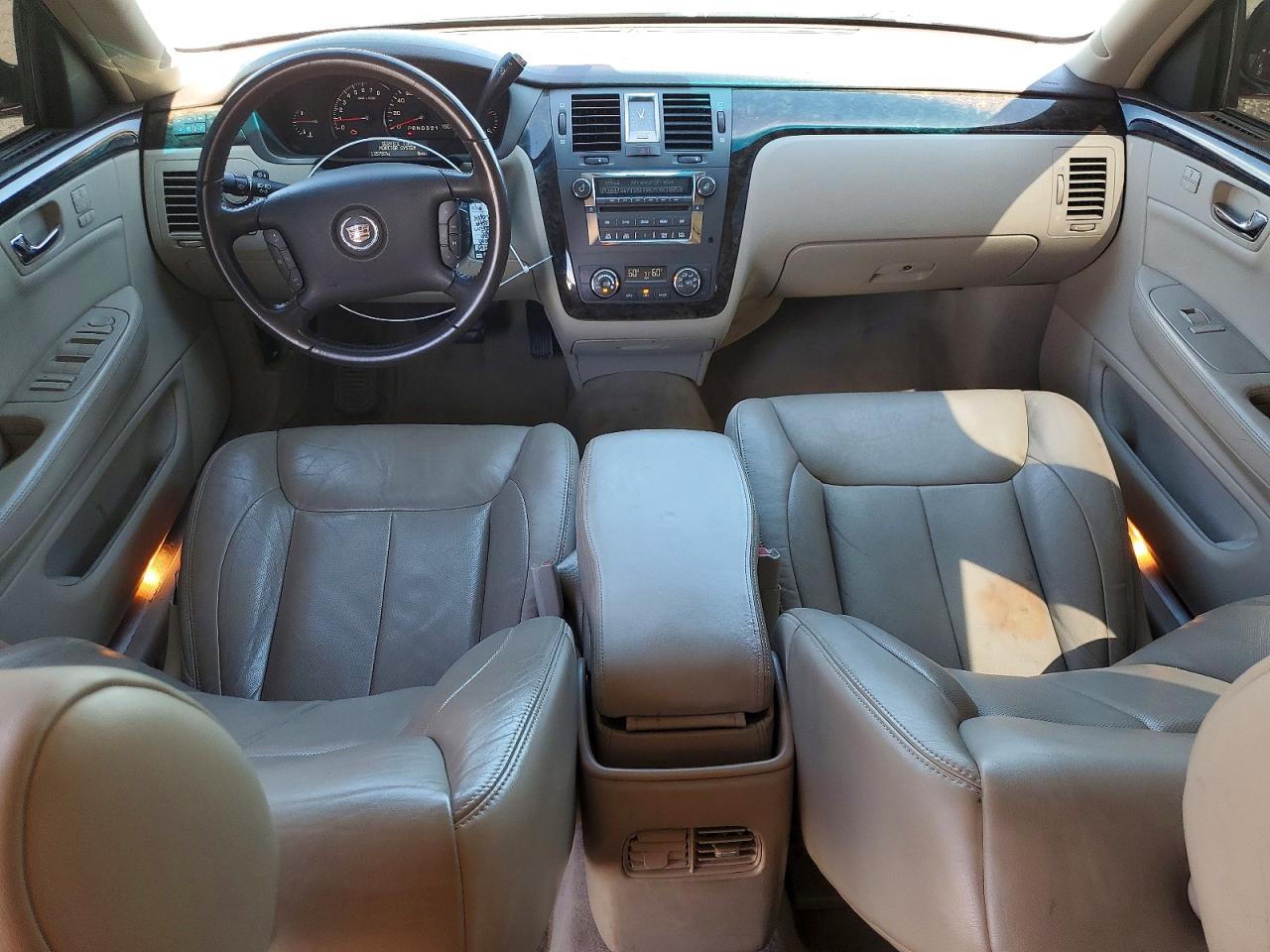 Cadillac DTS