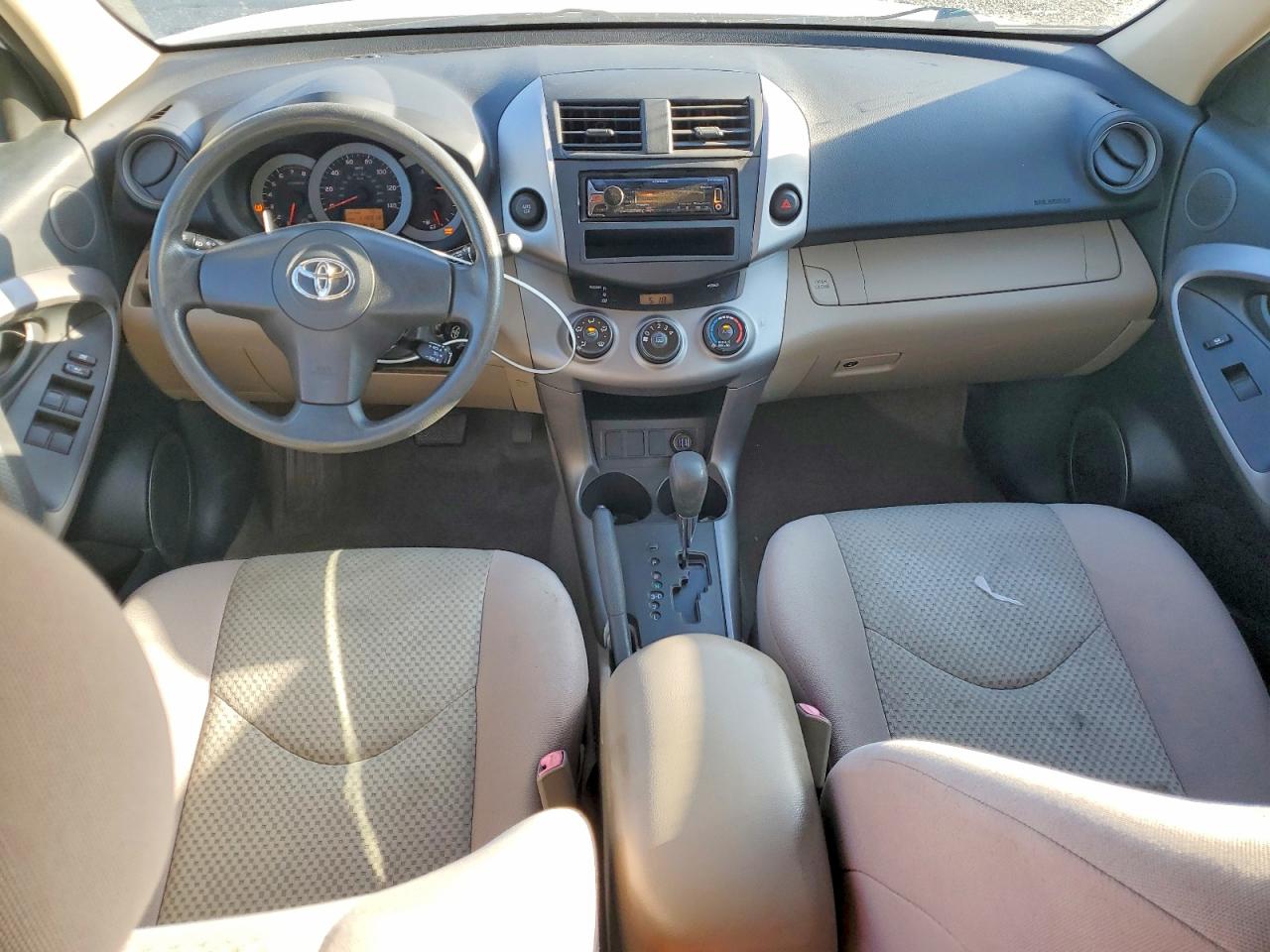 Toyota RAV4 Base