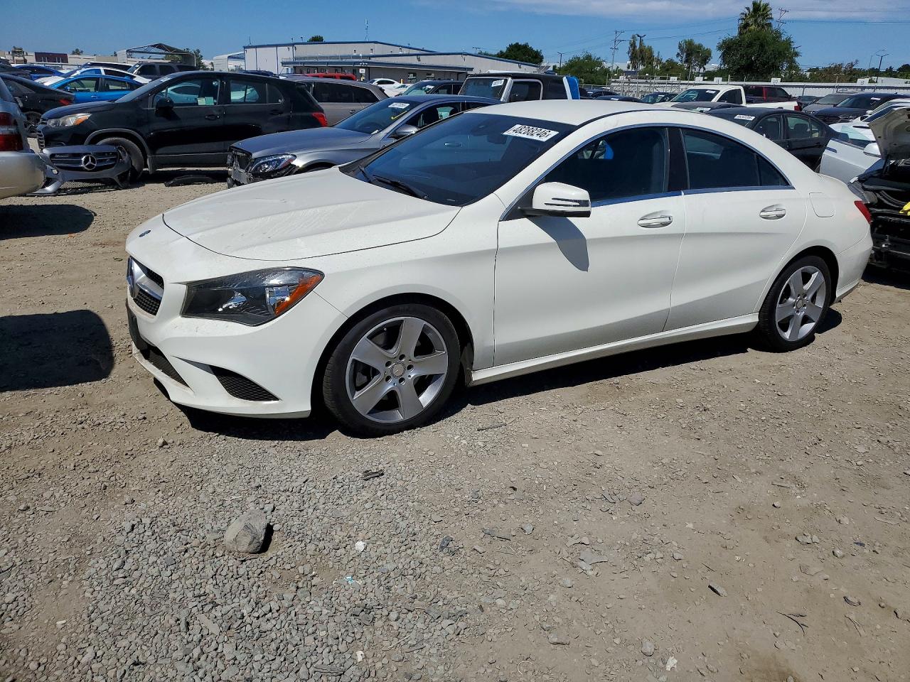 Salvage Mercedes-Benz Cla-class Image