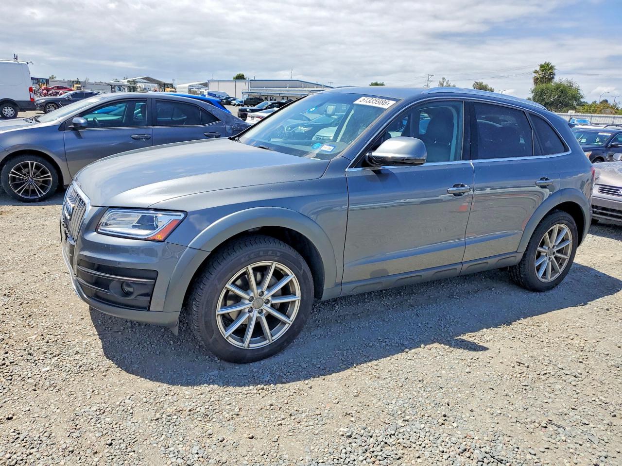 Salvage Audi Q5 Image