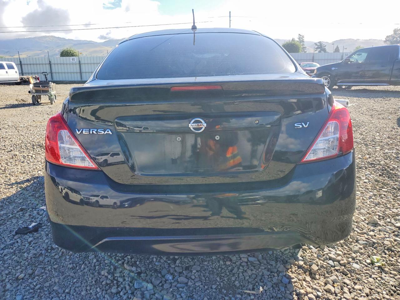 Nissan Versa Sv