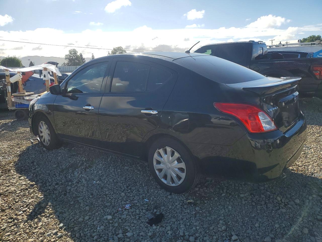 Nissan Versa Sv