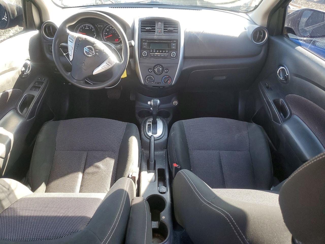 Nissan Versa Sv