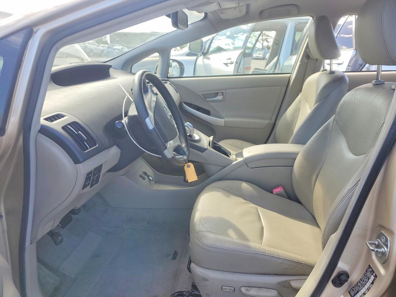 Toyota Prius V